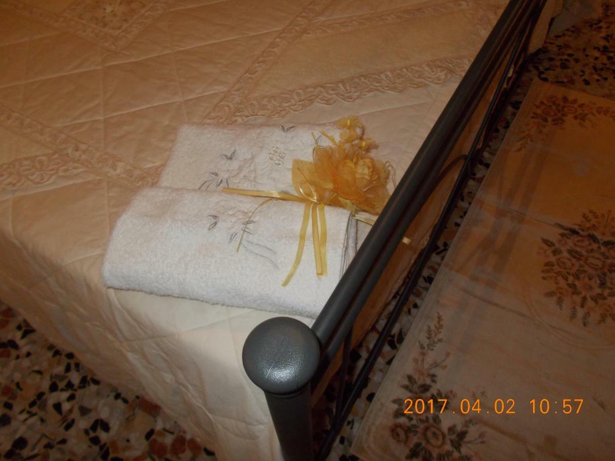 Вилла A Casa Di Monia Феллине Экстерьер фото